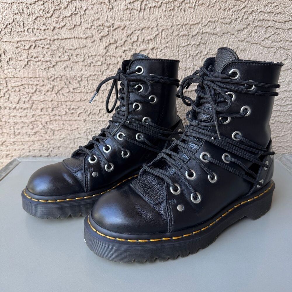 FLAWED Rare Dr. Martens Daria Bex Combat Boots Womens 8 Black Leather Grommets